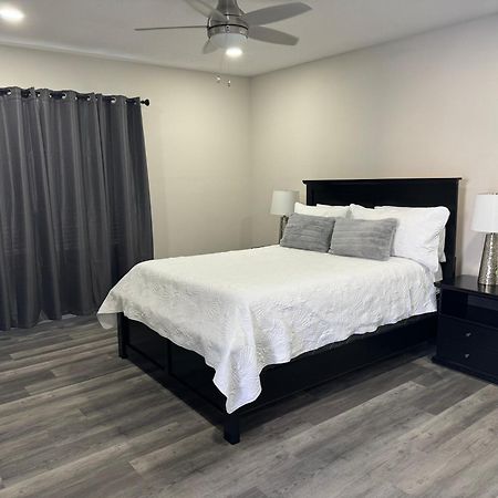 טאמפה Deluxe Apartment Whit Laundry מראה חיצוני תמונה