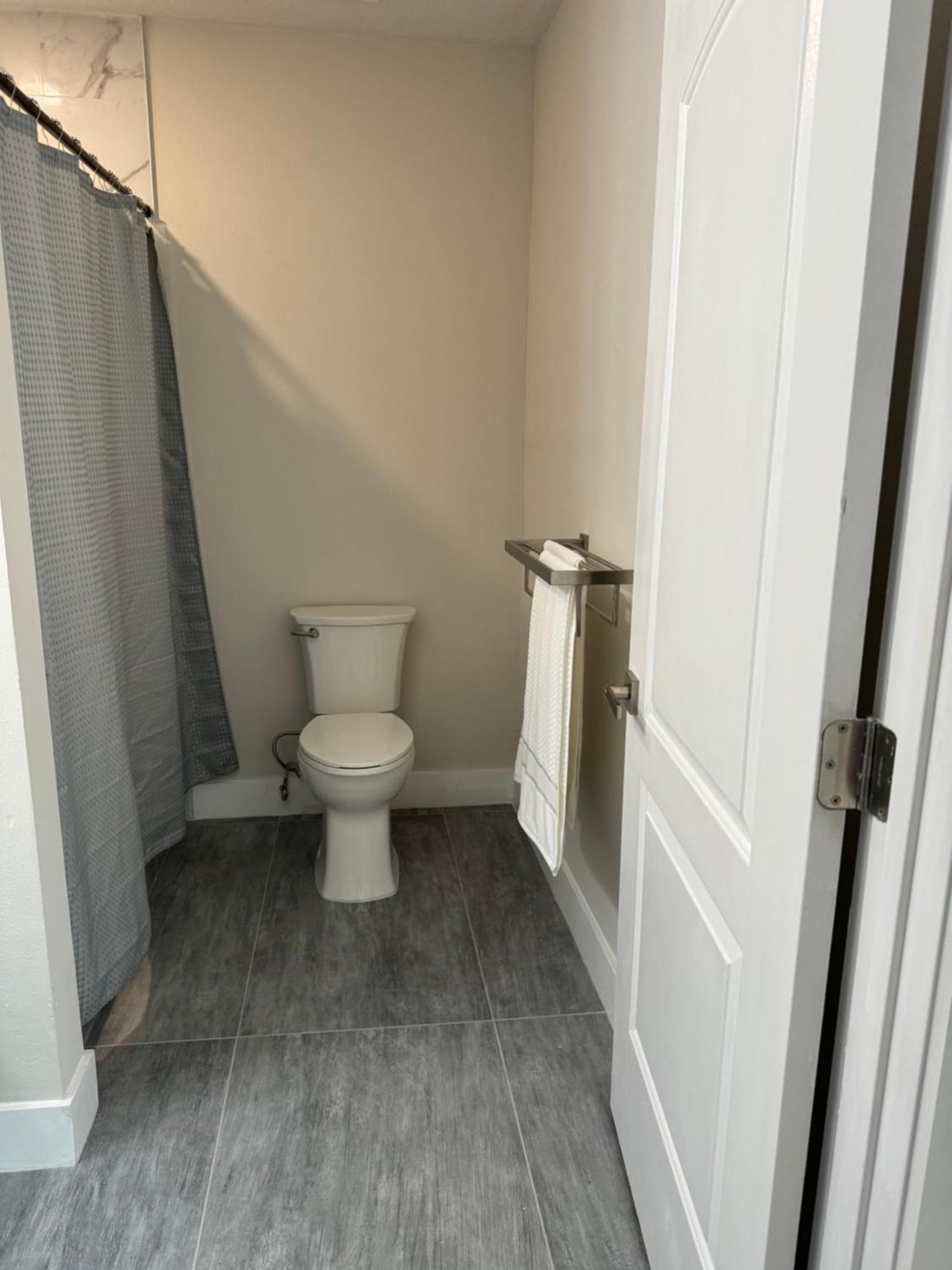 טאמפה Deluxe Apartment Whit Laundry מראה חיצוני תמונה