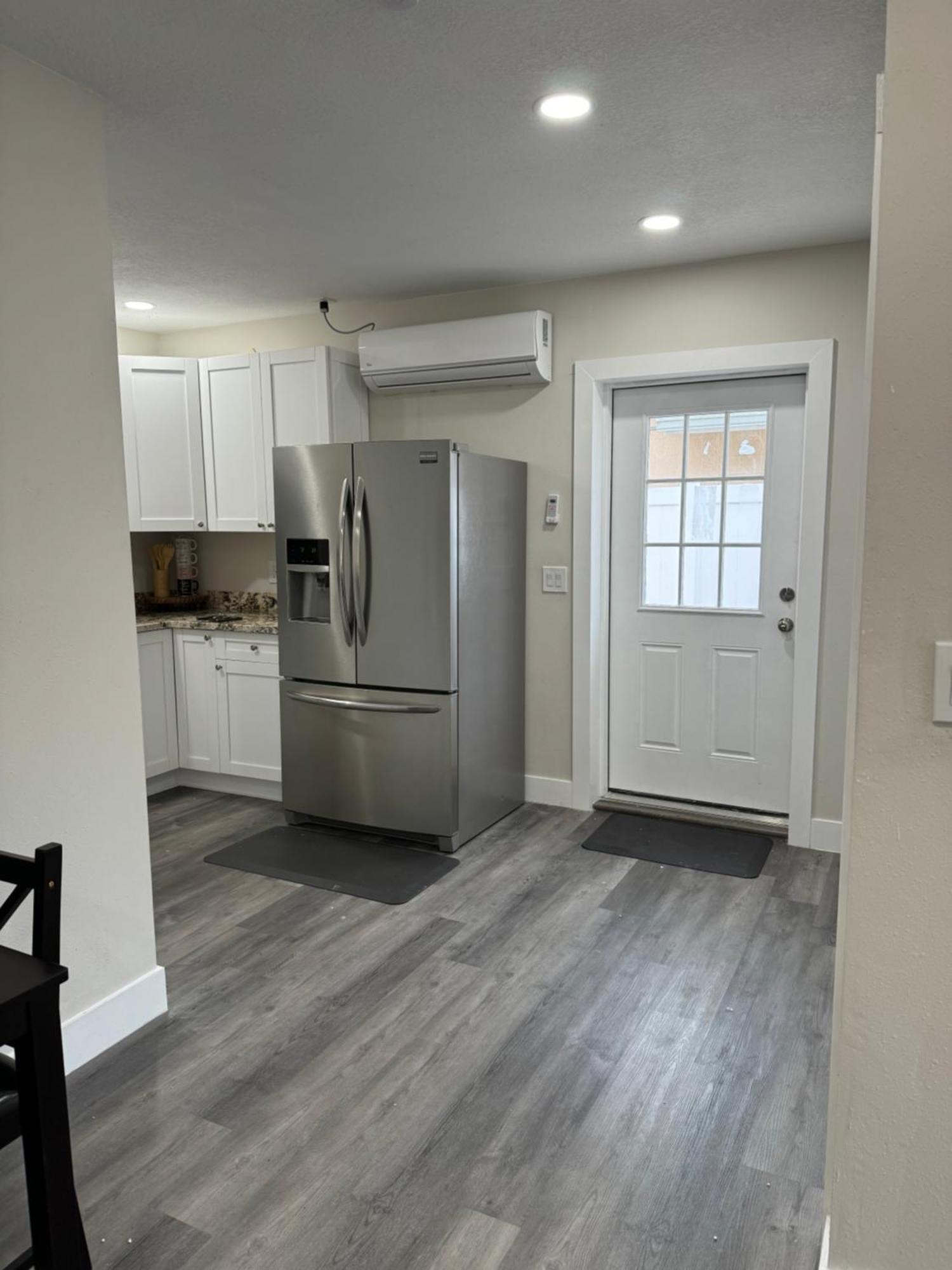 טאמפה Deluxe Apartment Whit Laundry מראה חיצוני תמונה